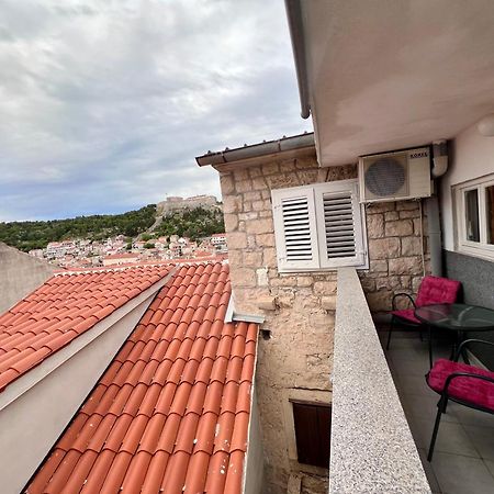 Apartments Tudor Nikola フヴァル エクステリア 写真