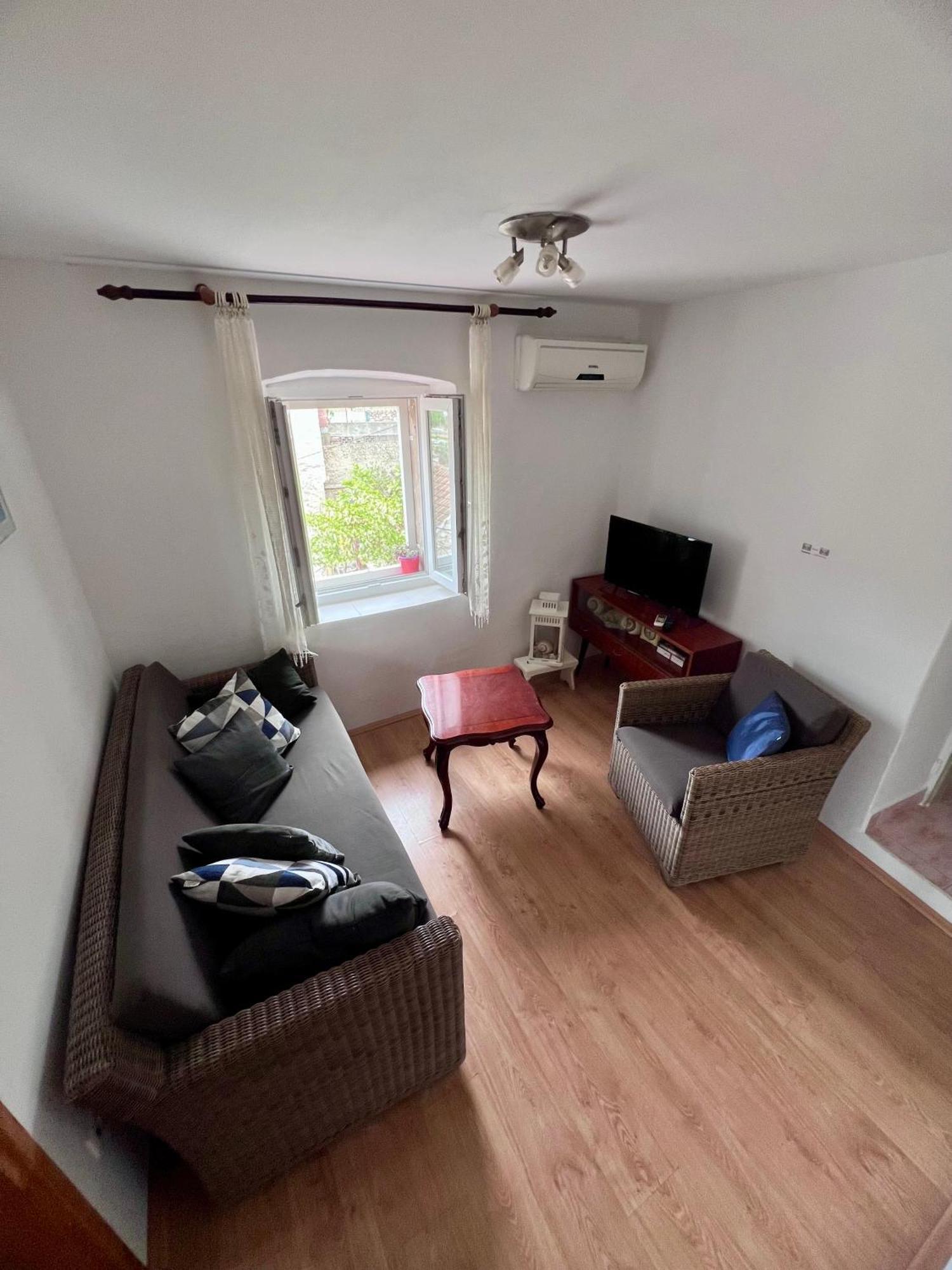 Apartments Tudor Nikola フヴァル エクステリア 写真