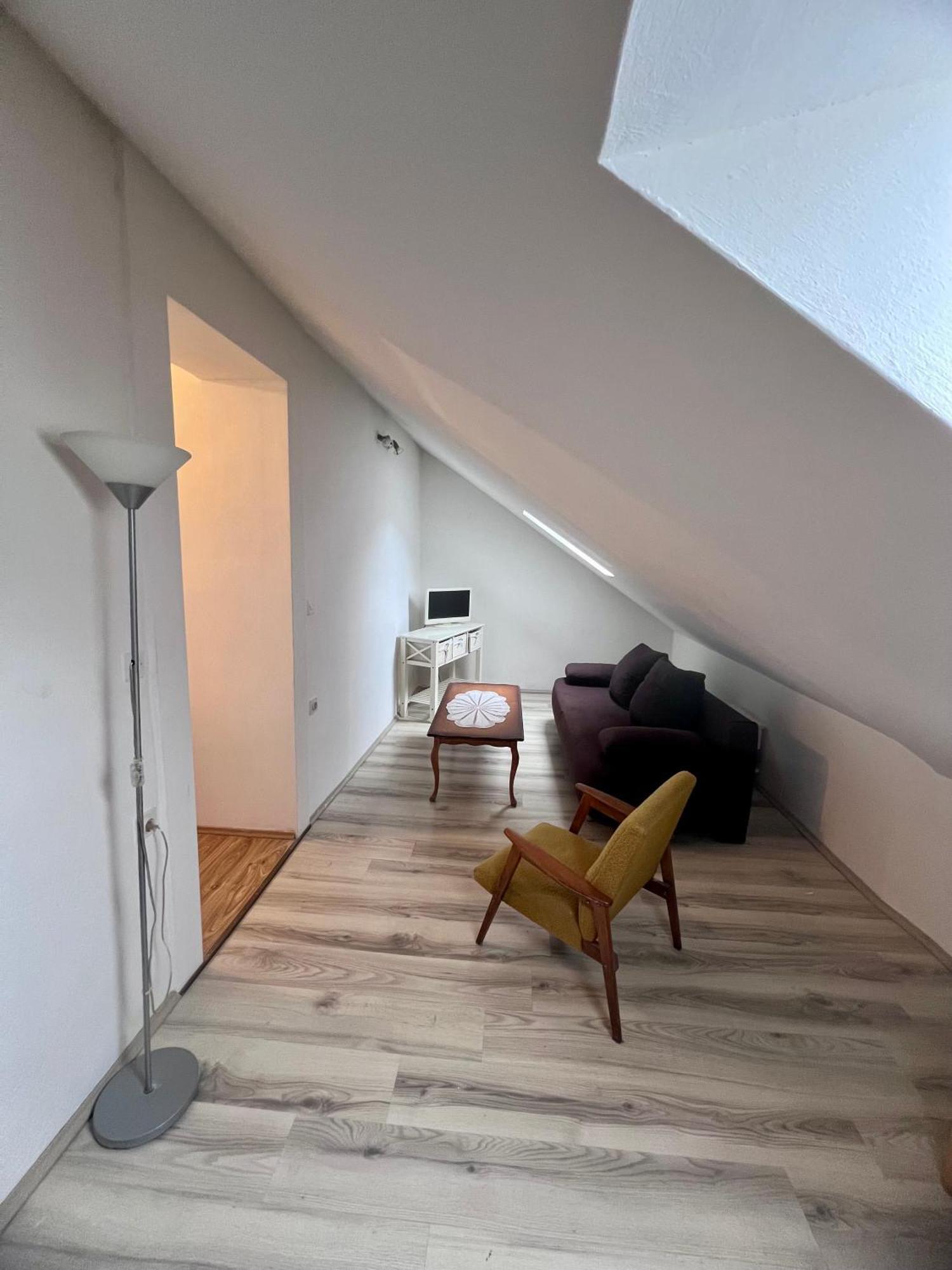 Apartments Tudor Nikola フヴァル エクステリア 写真