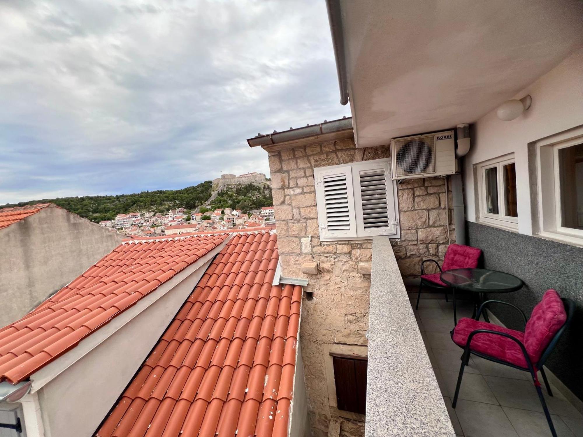 Apartments Tudor Nikola フヴァル エクステリア 写真